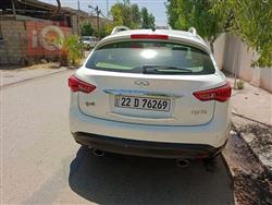انفنتي QX70